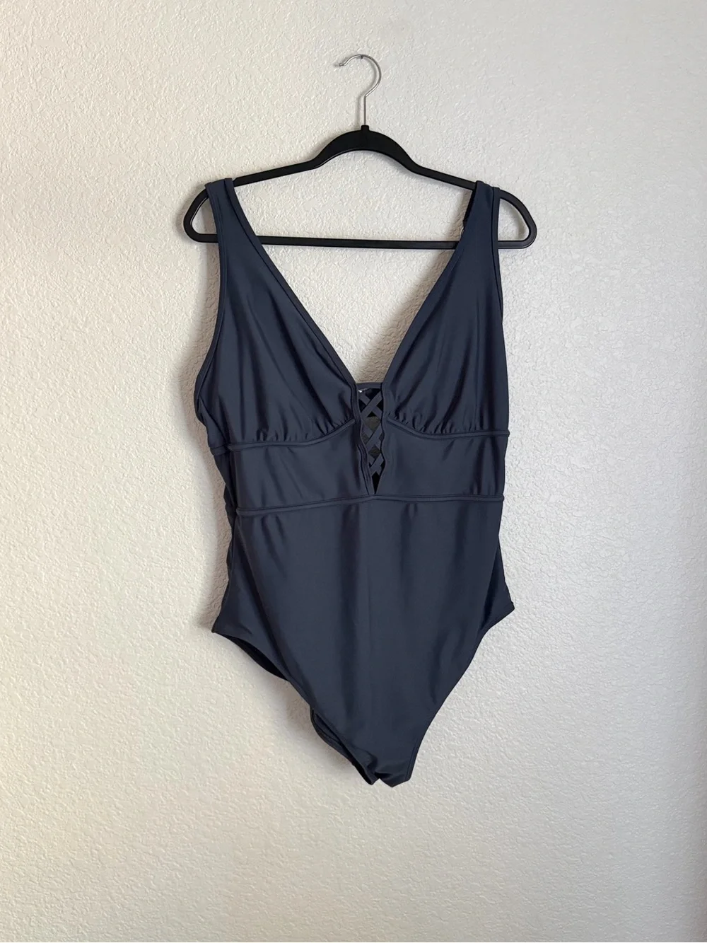 Adore Me Andressa Contour Crisscross One Piece Swimsuit 2X Dark Grey